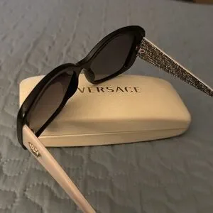 Versace | Accessories | Versace Medusa Black And White  display picture 2